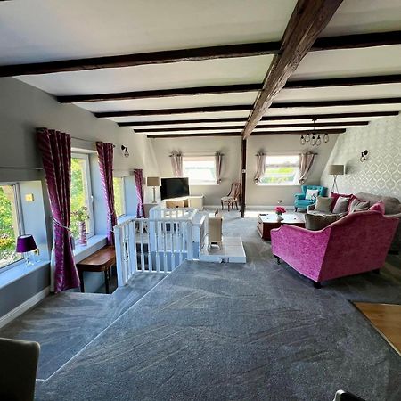 The Loft @ Brighouse Apartment ภายนอก รูปภาพ